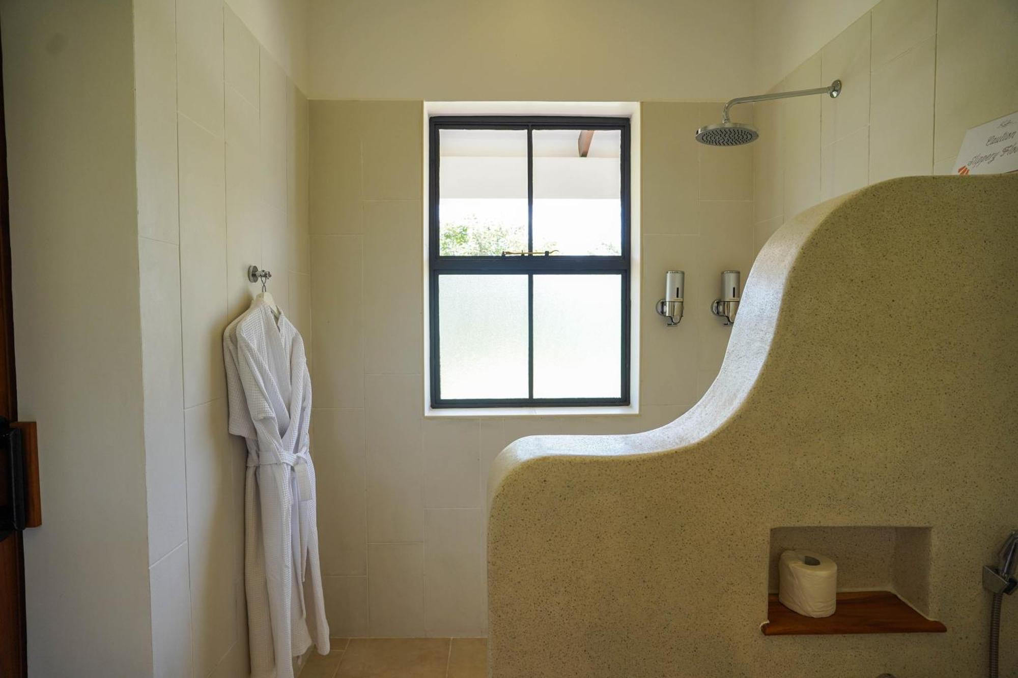 Kili Seasons Hotel Arusha Rom bilde
