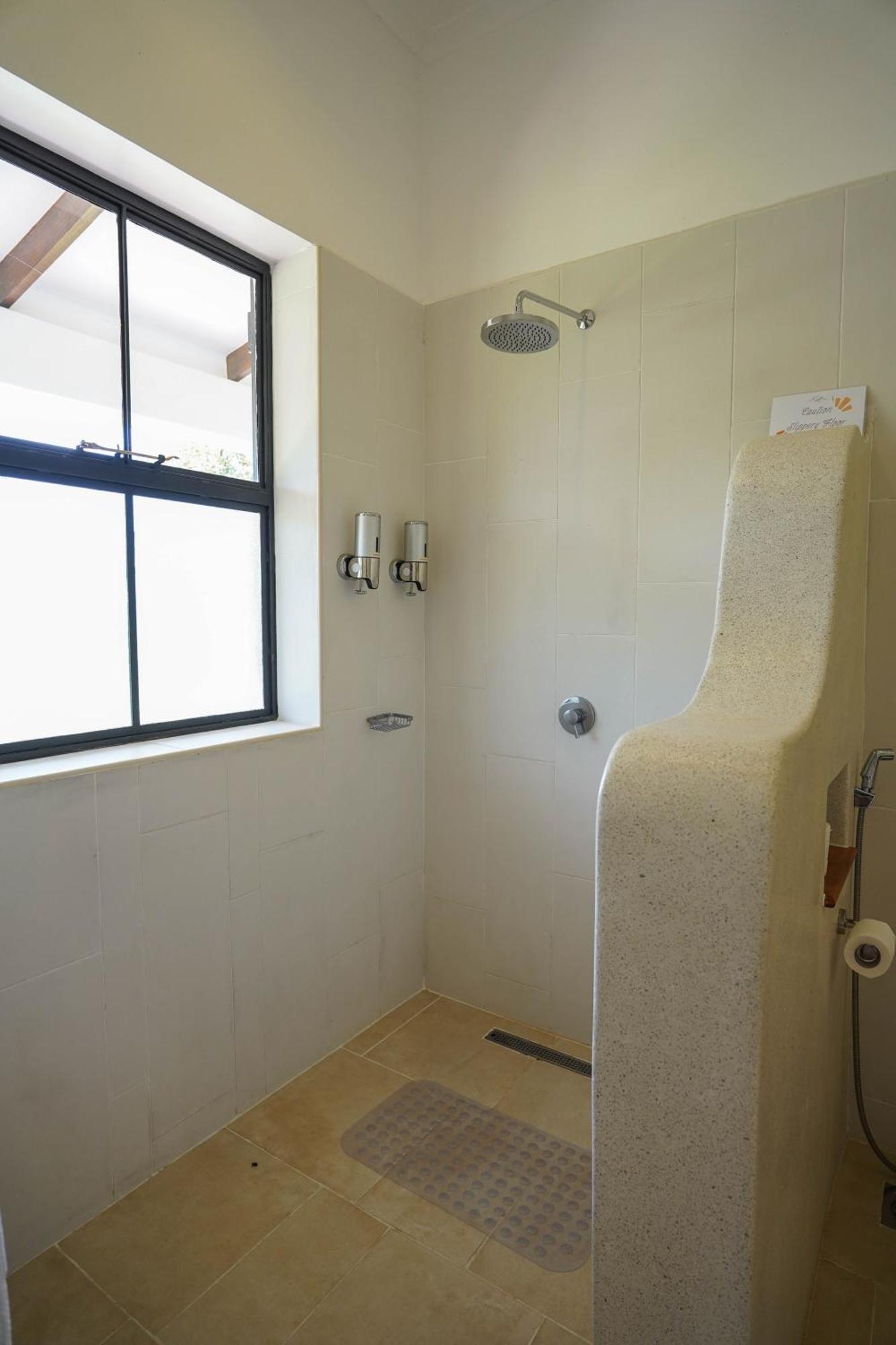 Kili Seasons Hotel Arusha Rom bilde